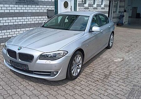 BMW 523 i Lim AHK abnb. Leder Dakota grau 6Zylinder