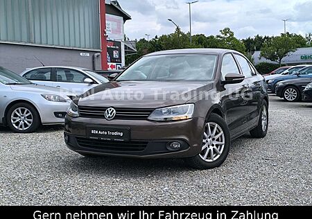 VW Jetta Volkswagen VI Comfortline BMT PDC°Navi°Sthz°AHK°BT°Te
