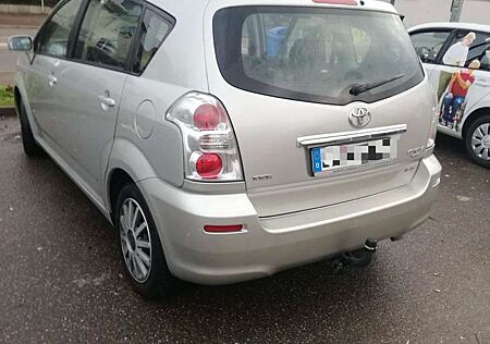 Toyota Corolla Verso 2.2 D-4D DPF