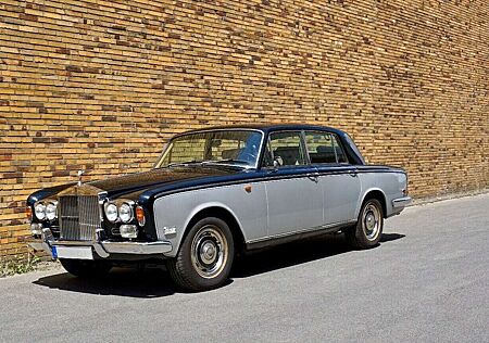Rolls-Royce Silver Shadow