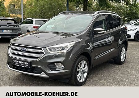 Ford Kuga Titanium 2.0 TDCi /Allrad / AHK-klappbar Navi El.