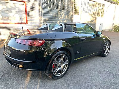 Alfa Romeo Spider 1.8 TBi 16V*Xenon*Leder *Navi*1 Hand*