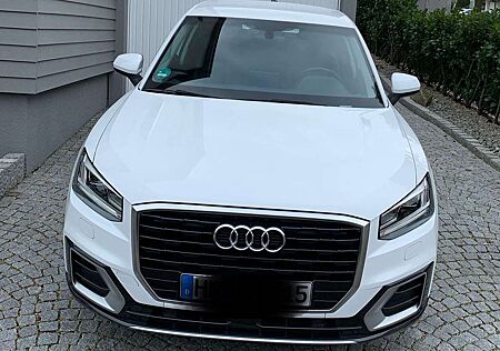 Audi Q2 35 TFSI S tronic design