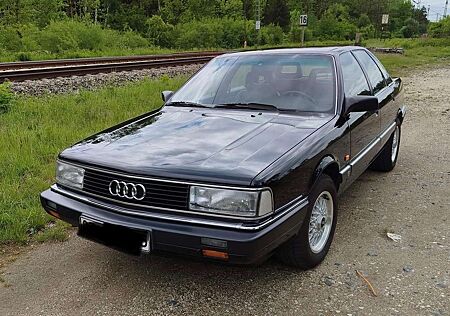 Audi 200