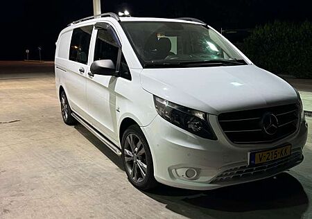 Mercedes-Benz Vito 111 CDI (BlueTEC) Lang Mixto (PKW)