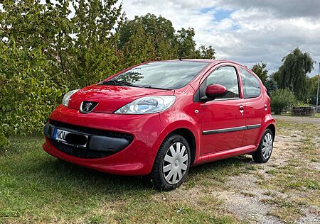 Peugeot 107 70 Filou