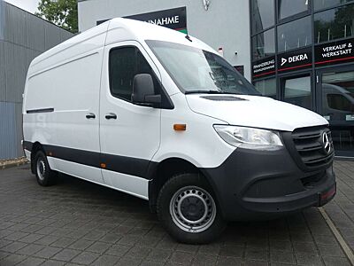Mercedes-Benz Sprinter 319 CDI V6 KASTEN L2 BOTT/360°KAM/AHK/STHZ