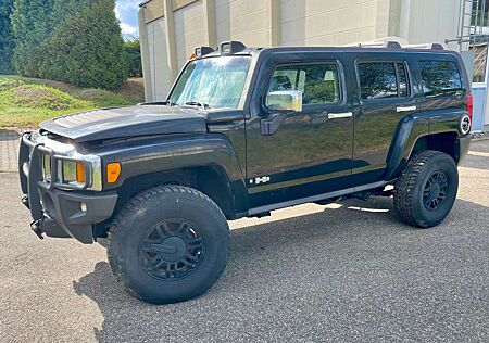 Hummer H3