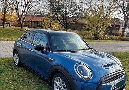 Mini Cooper S Essential Trim