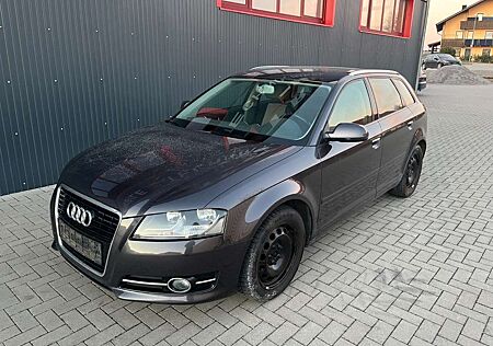 Audi A3 Sportback 1.6 TDI Attraction *SHZ*