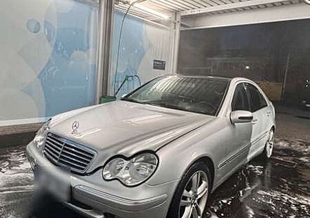 Mercedes-Benz C 180 Elegance