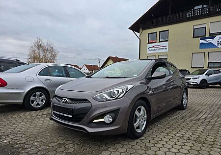 Hyundai i30 Coupe Classic 1.er Hand / Nur 98tkm