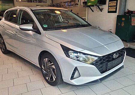 Hyundai i20 1.0 T-GDI 74kW Alu Navi LED DAB+ Kamera