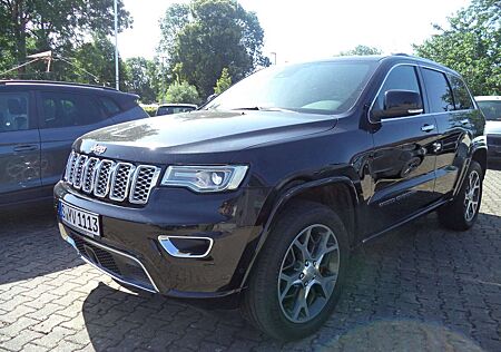 Jeep Grand Cherokee Overland Sportsitze LED AHK Klima Sound - System