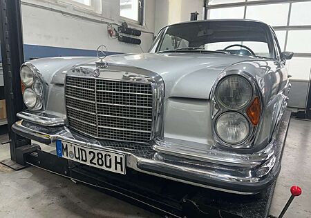 Mercedes-Benz 280 SE Coupe (W111) Flachkühler Schalter McKinsey