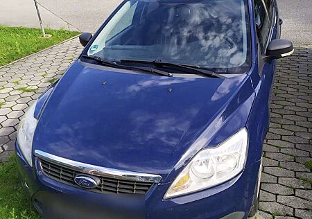 Ford Focus Turnier 1.4 16V Ambiente