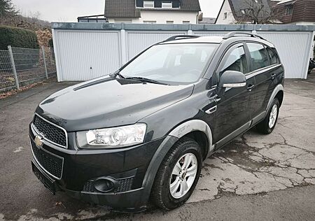 Chevrolet Captiva 2.2 D LS 2WD Klima/Anhängerkupplung/Gepflegter
