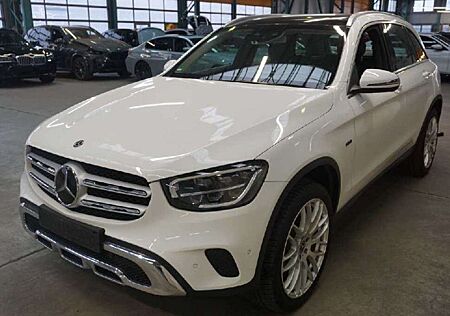 Mercedes-Benz GLC 300 e 4Mat 9G LED/NAVI/PANO/HUD/ACC/SHZ/8Fa