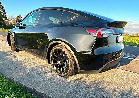 Tesla Model Y ModelY Long Range Dual Motor AWD SCHWARZ Garantie