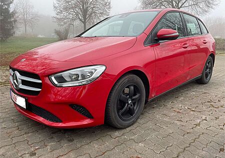 Mercedes-Benz B 180 d