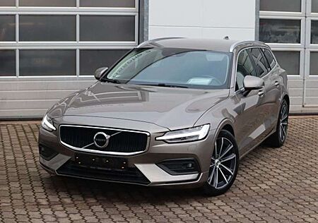 Volvo V60 B4 Kombi Momentum Pro Standhzg RFK AHK ACC