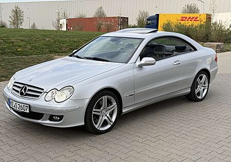 Mercedes-Benz CLK 350 Automatik, Schiebedach, CarPlay