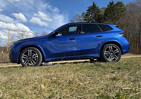 BMW iX1 eDrive20M-Sport Pro-AHK-22KW-Driving Ass Plus-Pano