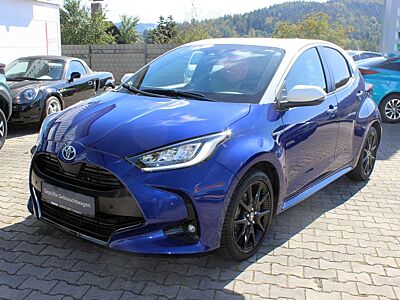 Toyota Yaris Hybrid Style Allwetterreifen Einparkhilfe hinten/vorne