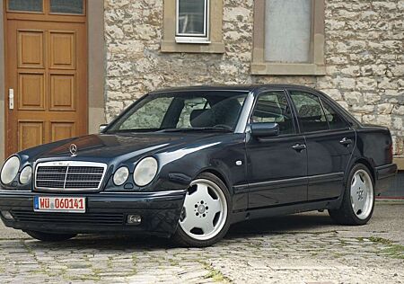 Mercedes-Benz E 420 *Kein Rost*18'' AMG Felgen*