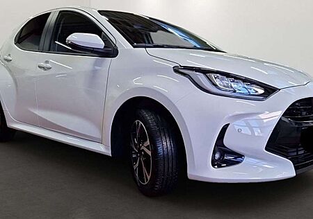 Toyota Yaris Hybrid 116