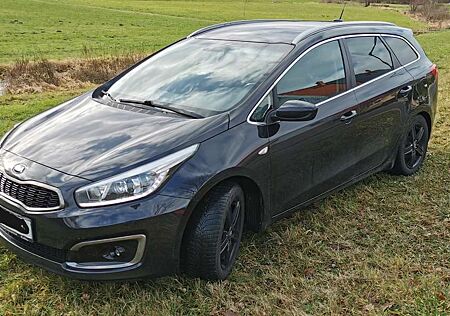 Kia XCeed Ceed SW / cee'd SW Ceed SW 1.6 GDI Dream Team Edition