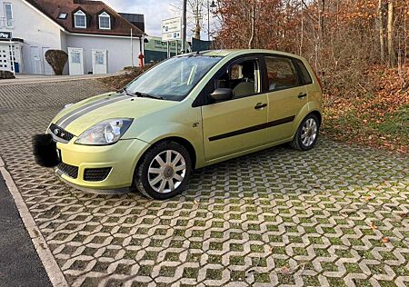 Ford Fiesta 5-Türer 1.3 Style