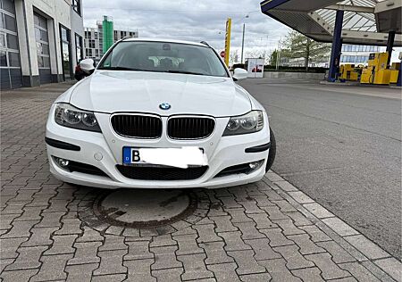 BMW 318i 318 Touring Aut. Edition Exclusive