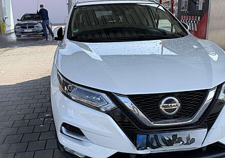 Nissan Qashqai 1.3 DIG-T TEKNA