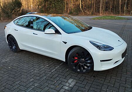 Tesla Model 3 Performance Allradantrieb Neuwagenzustand 534 PS