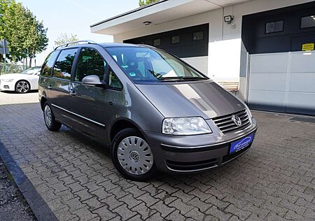 VW Sharan Volkswagen 2.0 TDI Freestyle KLIMA+AHK+PDC+7-SITZE+6-Gang