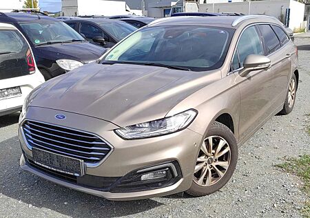 Ford Mondeo 2.0 KAMERA EL.HECKKLAPPE AHK KLIMAA SHZ Titanium