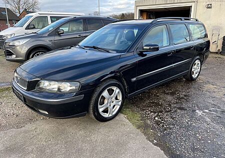 Volvo V70 2.4 Black Edition gepflegter Zustand