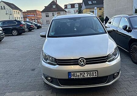VW Touran Volkswagen 2.0 TDI DPF DSG Comfortline