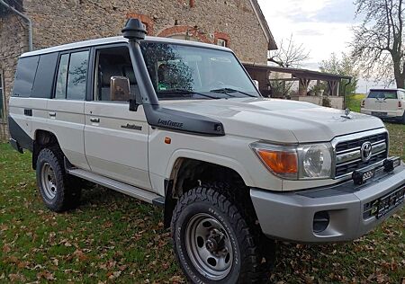 Toyota Land Cruiser HZJ 76-Buschtaxi-1HZ 4,2L Diesel mit ZulassungEU5