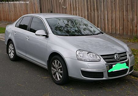 VW Jetta Volkswagen 2.0 FSI Automatik Sportline