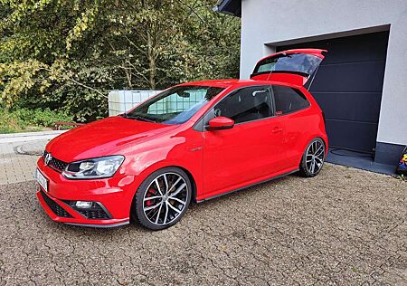 VW Polo GTI Volkswagen Polo 1.8 TSI (Blue Motion Technology) GTI