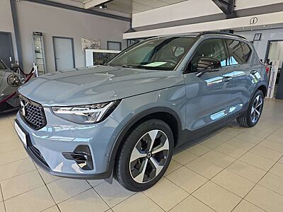 Volvo XC40 B4 Ultimate Dark AWD ACC BLIS AHK 360° LED