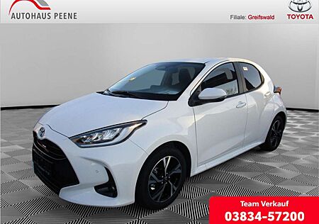 Toyota Yaris 1.5 Hybrid Team Deutschland SHZ ACC LED