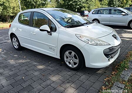 Peugeot 207 95 VTi Sport