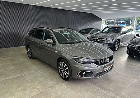 Fiat Tipo 1.6 Lounge*ACC*Kamera*Navi*AHK*