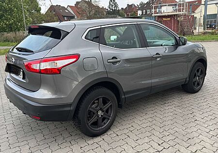 Nissan Qashqai 1.2 DIG-T Xtronic ACENTA