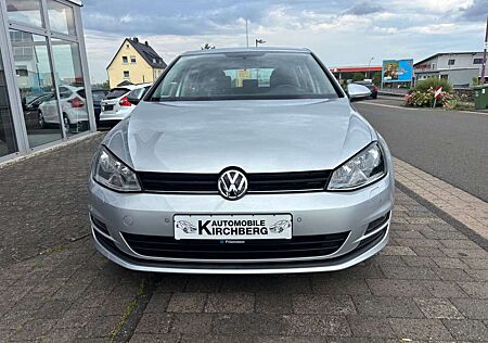 VW Golf Volkswagen VII Lim. Comfortline+Tempom.+Parkhilfe+Navi