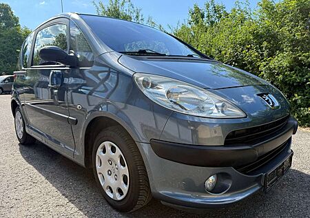 Peugeot 1007 Premium 1.Hand / Scheckheftgepflegt