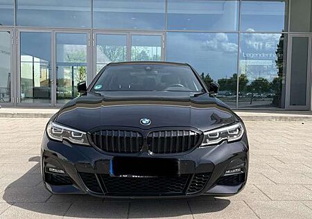 BMW 330 i M Sport